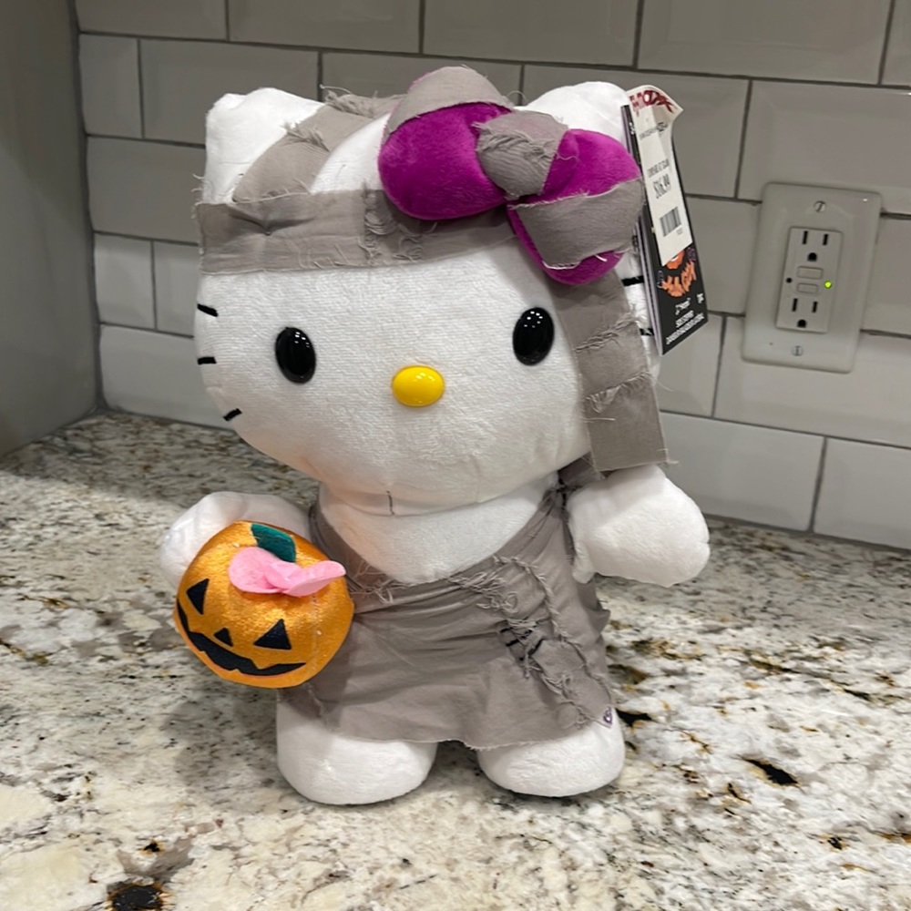 NWT Hello Kitty Mummy Side Stepper Dancing Doll